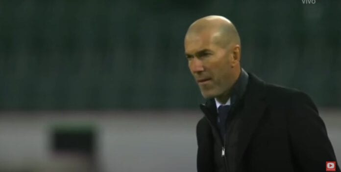 Zinedine Zidane Borussia Mönchengladbach - Real Madrid